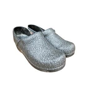 Sanita Danish Black Women's Clogs - Tooled Leather Shoes Size 37 EU 6.5 US